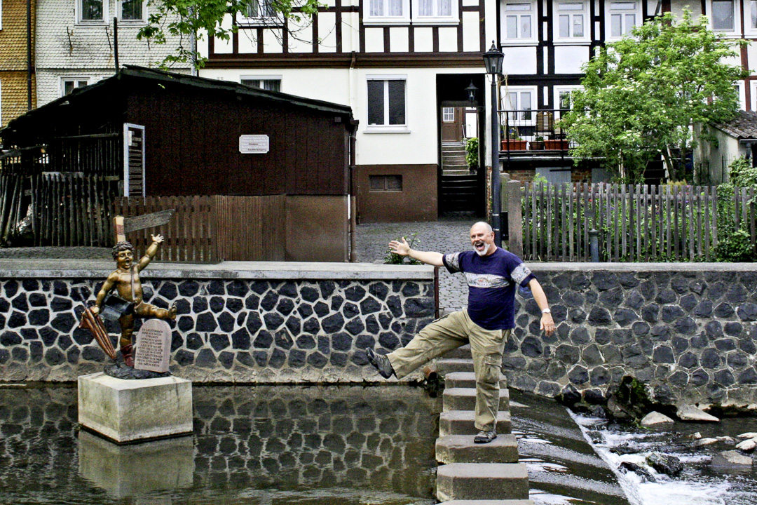 [photo] Two Scalawags in Lauterbach, Germany